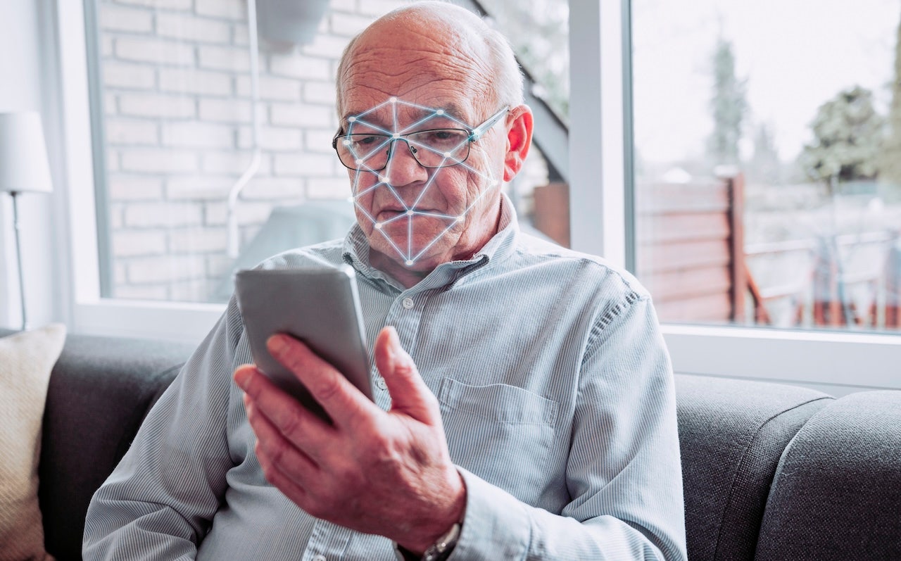 AI tool scans faces to predict biological age and cancer survival