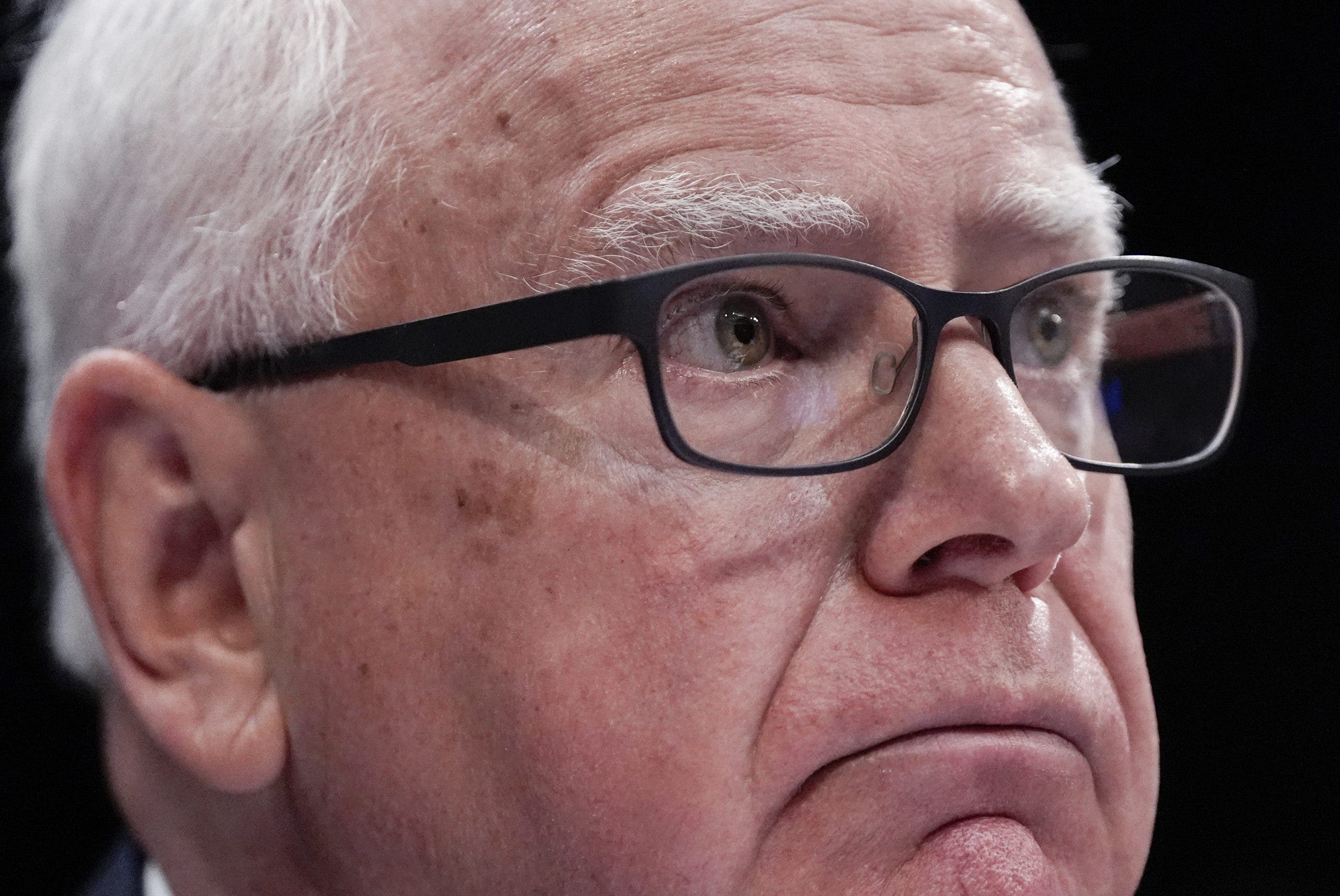 Tim Walz blasted for response to this one question during congressional hearing