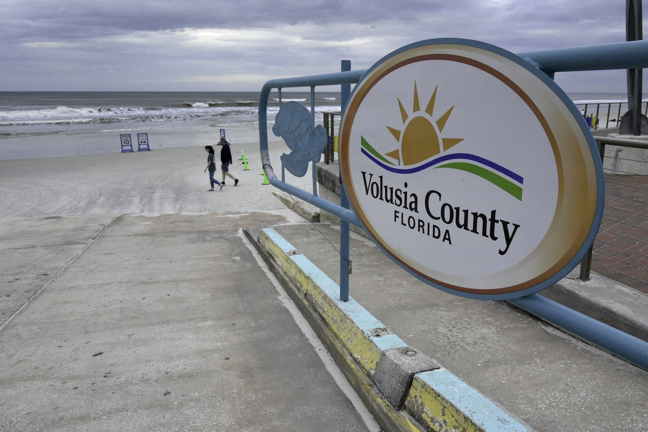 Honeymoon ends in tragedy as lightning strike claims newlywed’s life on Florida beach