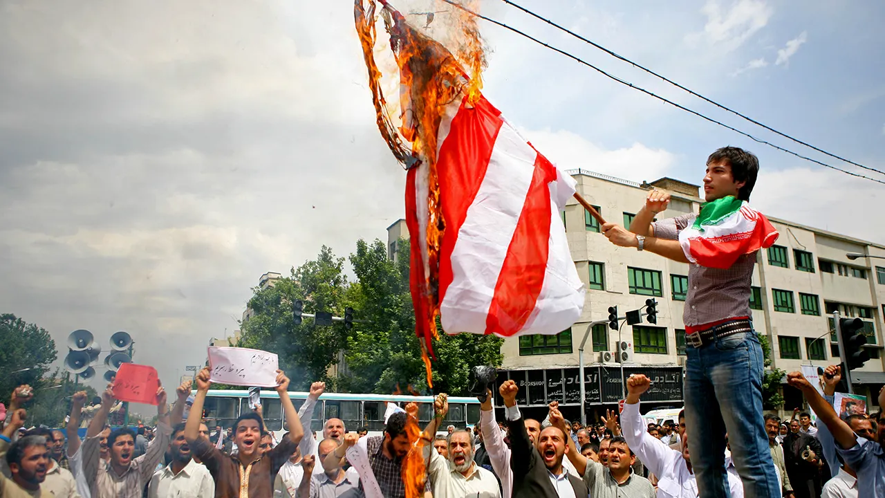 CNN host touts 'friendliness' of Iranians who shouted 'Death to America,' calls it jarring juxtaposition