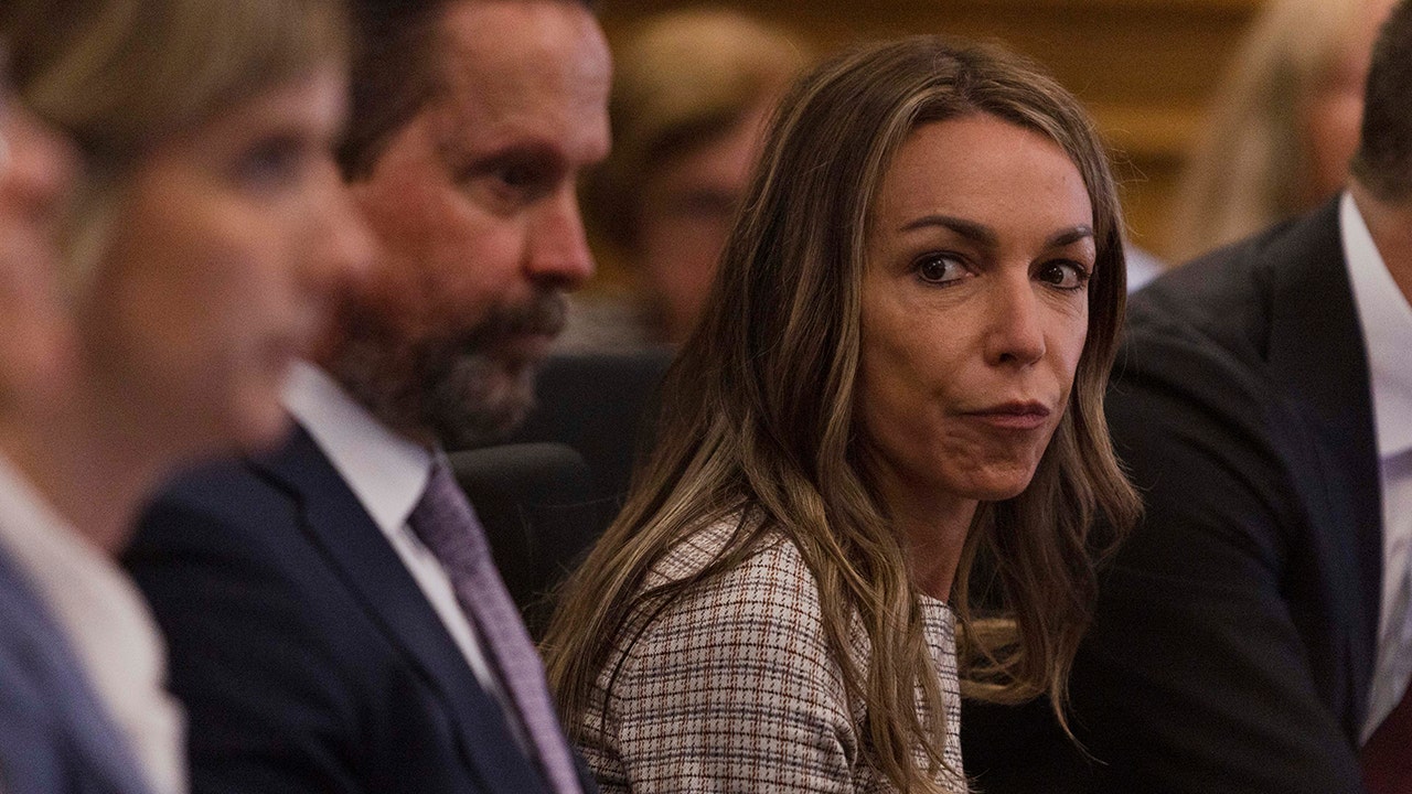 Karen Read defense gets boost as plow driver testifies he saw no body in snow during Boston cop death case