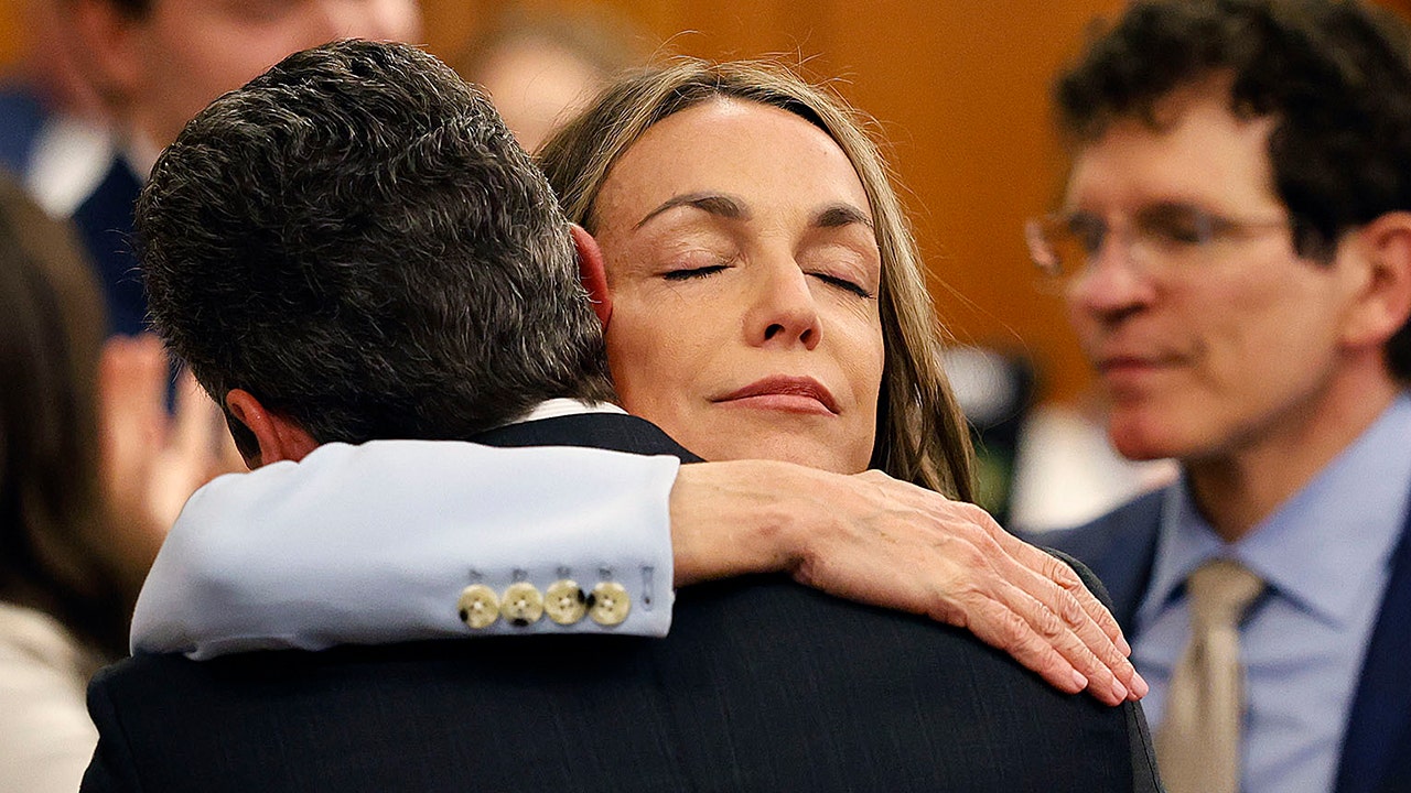 Karen Read jury foreman calls for FBI to investigate John O’Keefe’s death