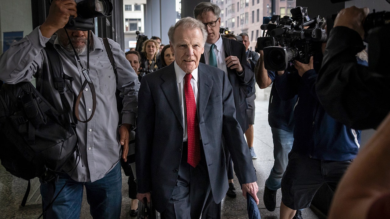 Michael Madigan gets 7.5-year prison term and .5M fine in bribery case