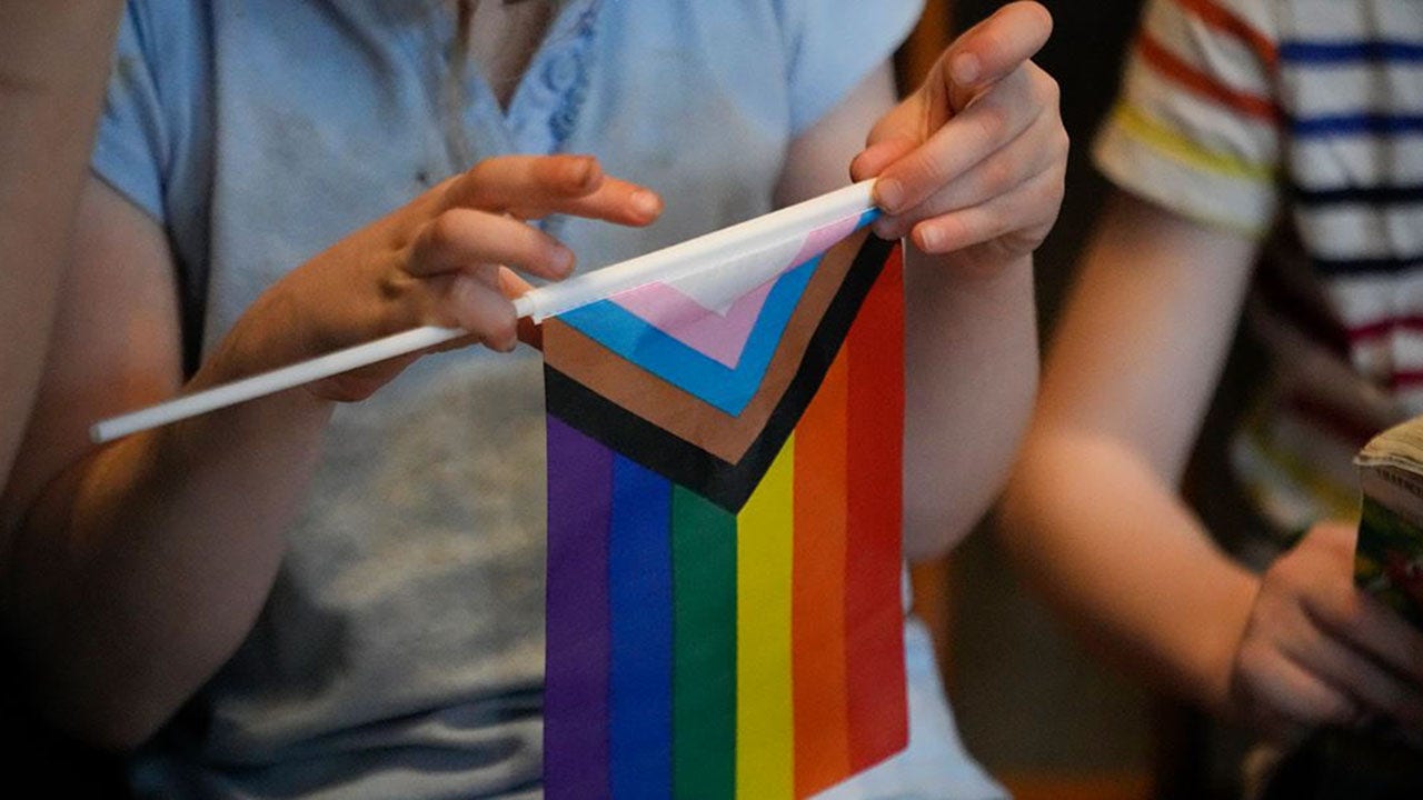 College course asks Florida high school students about their sexuality in controversial assignment: report