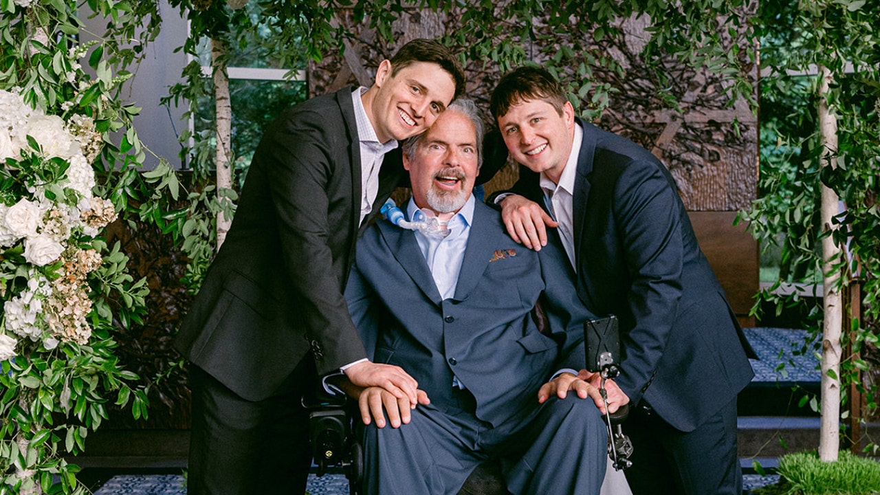 Former Falcons star Tim Green refuses to let ALS silence him as father-son podcast creates lasting legacy