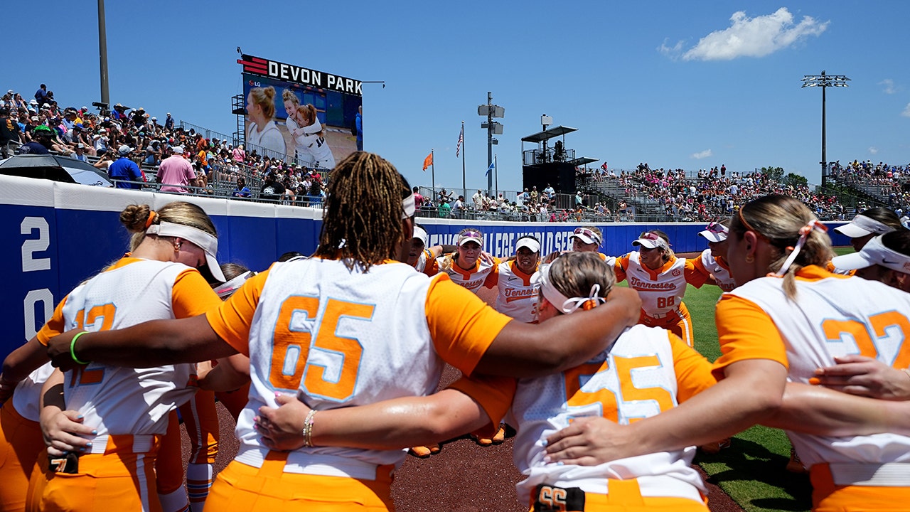 Women’s College World Series: Elimination game sparks controversy