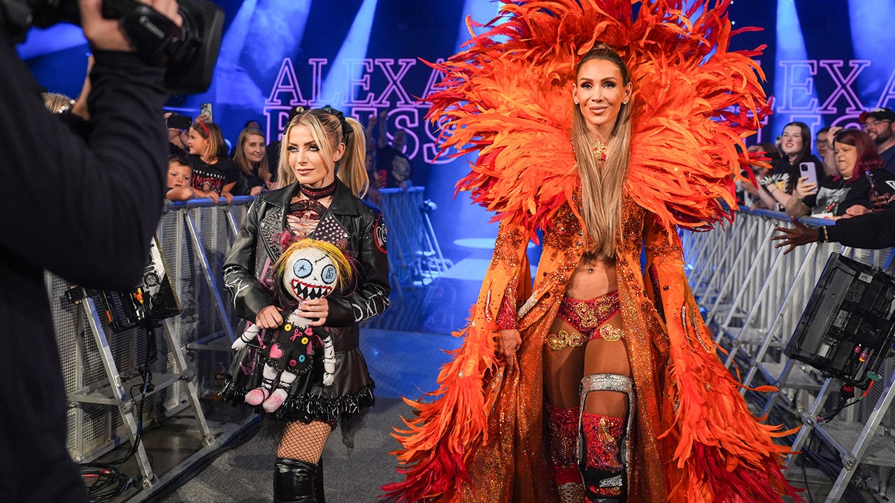 Alexa Bliss teams up with Charlotte Flair for SummerSlam women’s tag title match