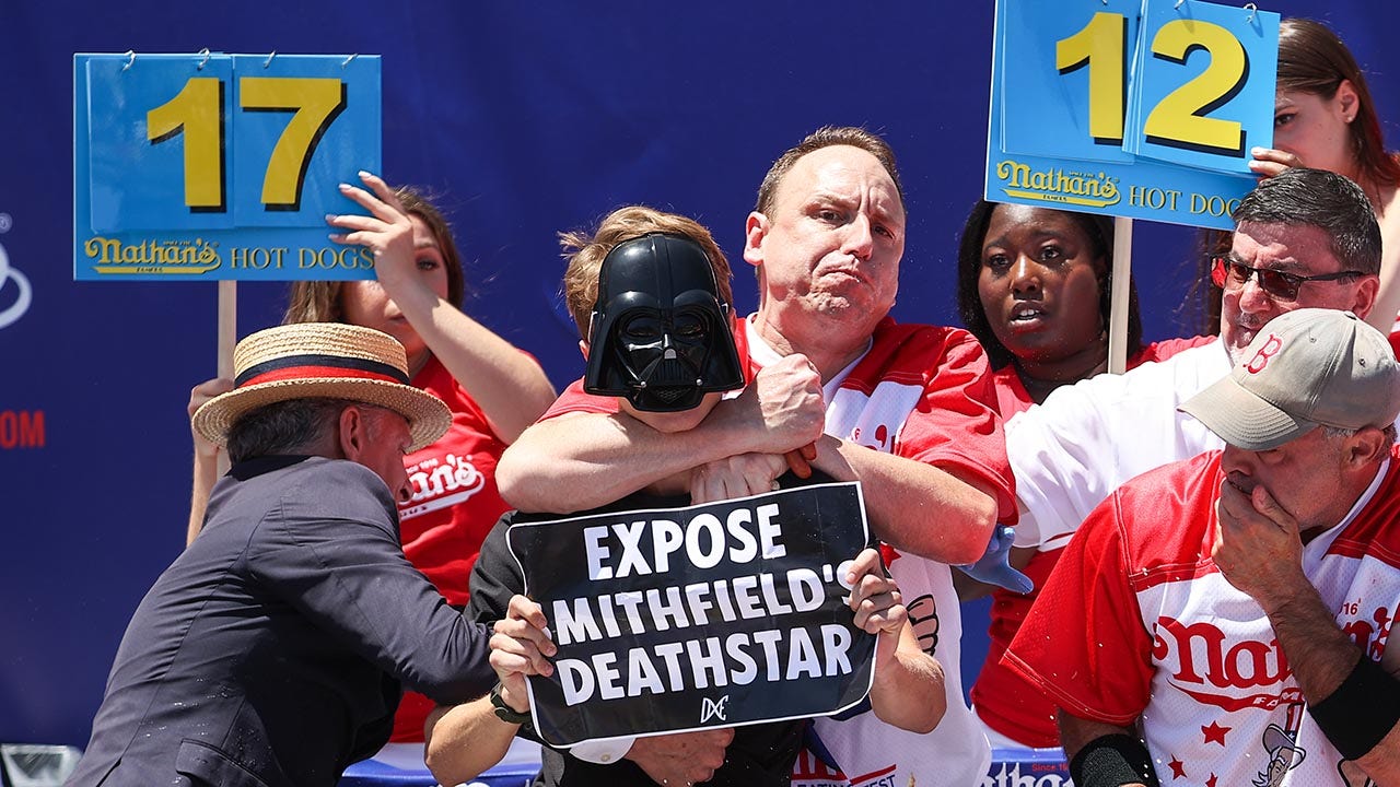 Joey Chestnut sentenced to probation after pleading guilty to drunkenly slapping a man at bar Joey Chestnut sentenced to probation after pleading guilty to drunkenly slapping a man at bar