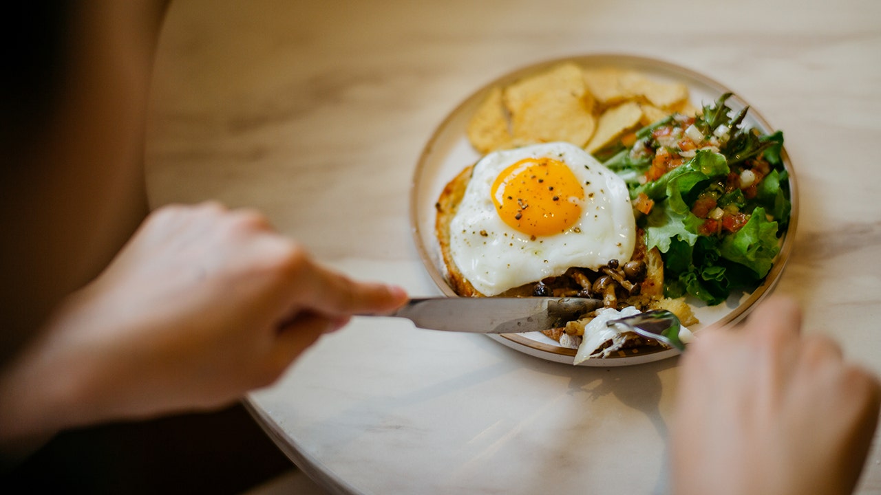 Eating these common foods could reduce Alzheimer’s risk, experts say