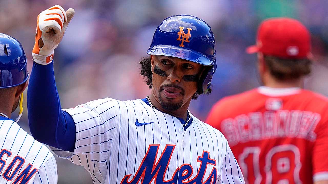Mets star Francisco Lindor says his job it to ‘play shortstop,’ not to worry about trade deadline moves