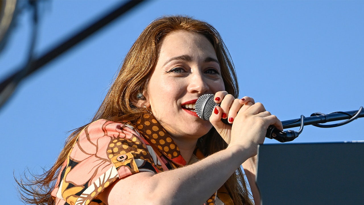 Regina Spektor show interrupted by anti-Israel protesters screaming, ‘Free f—— Palestine!’