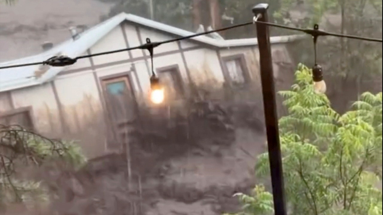 Man and two girls killed in record-breaking New Mexico flash floods