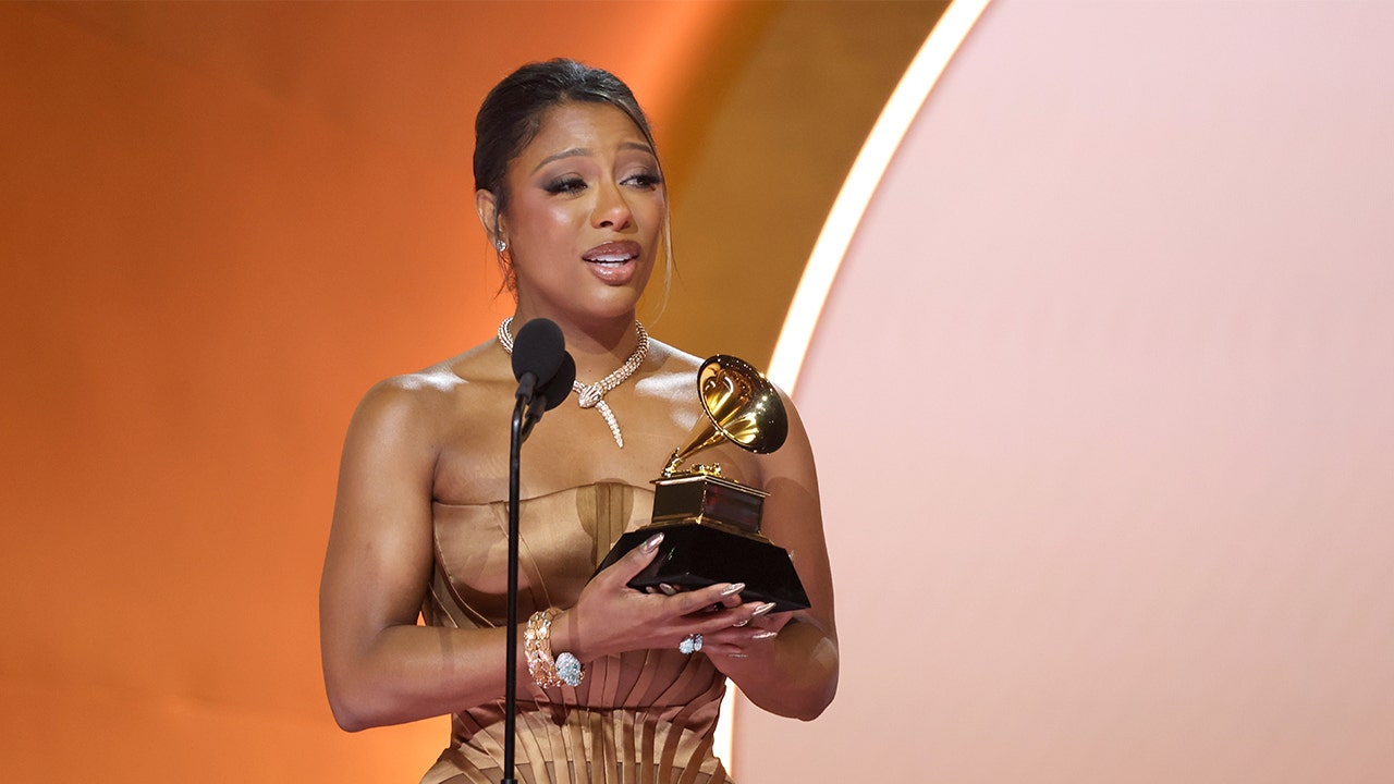 Grammy-winning artist says she was encouraged to have an abortion after unexpected pregnancy