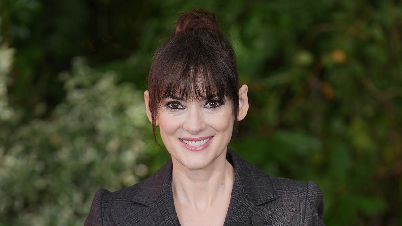 Winona Ryder confesses to keeping rotisserie chicken wishbone from Christopher Walken for years