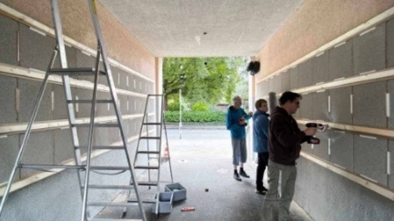 Ultra-thin sound blocker cuts traffic noise dramatically