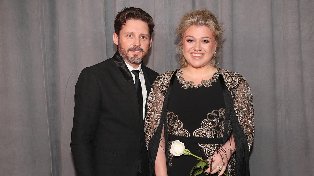 Kelly Clarkson stayed protective of ex Brandon Blackstock amid bitter divorce
