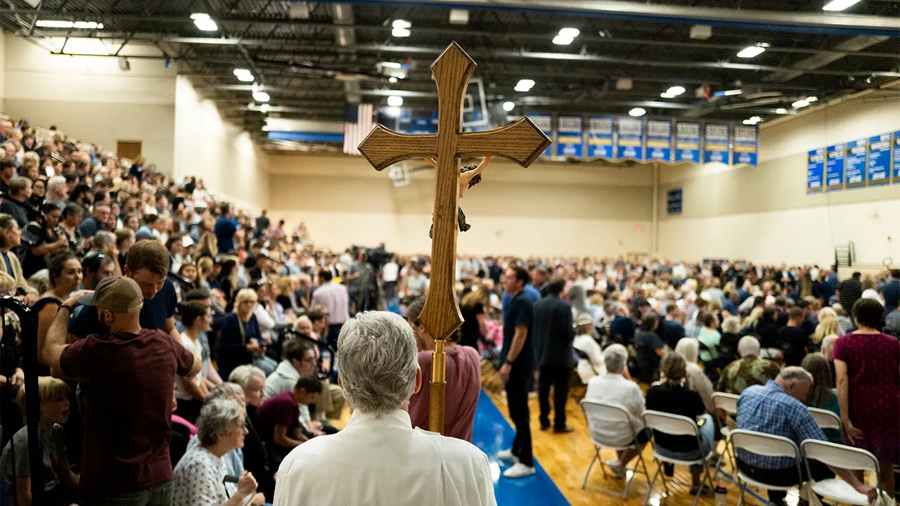 Liberal figures lambast ‘prayers’ in wake of Minnesota church shooting