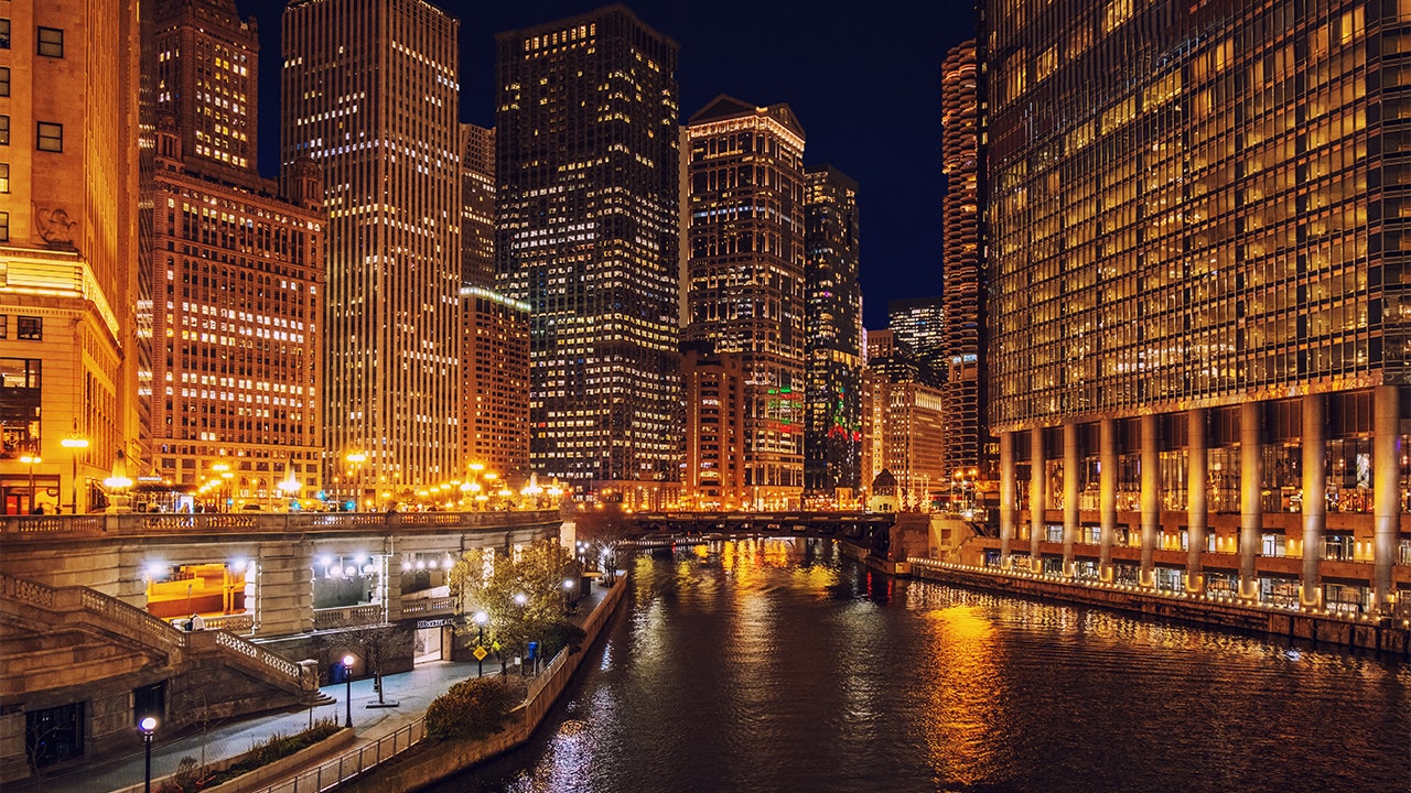Chicago robberies target bar hoppers in River North neighborhood