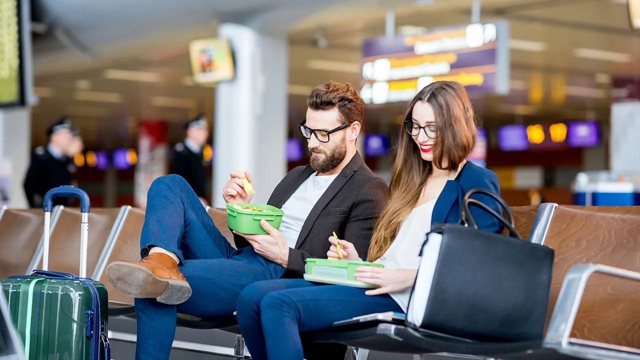 Best airport restaurants worth a detour for frequent travelers and foodies