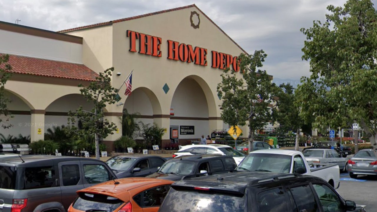 Man struck, killed on freeway while fleeing immigration agents during Home Depot raid