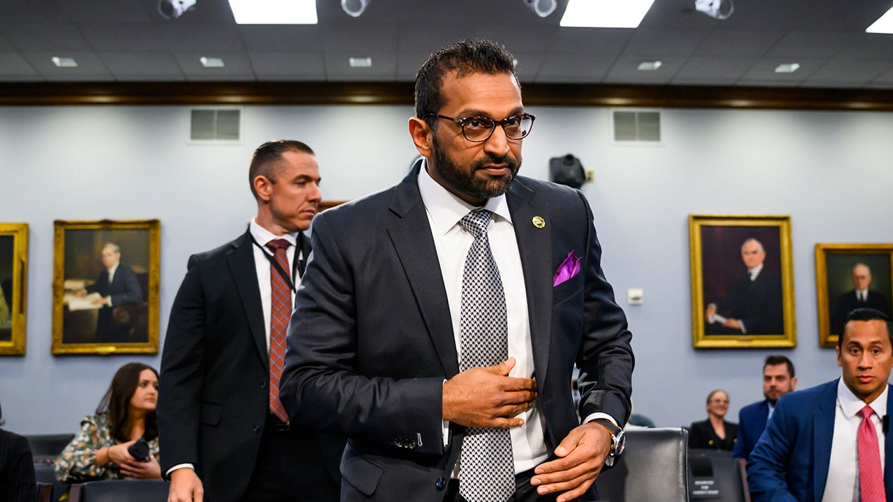NextImg:FBI urged to locate or arrest Texas Democrats who fled state to stall redistricting vote