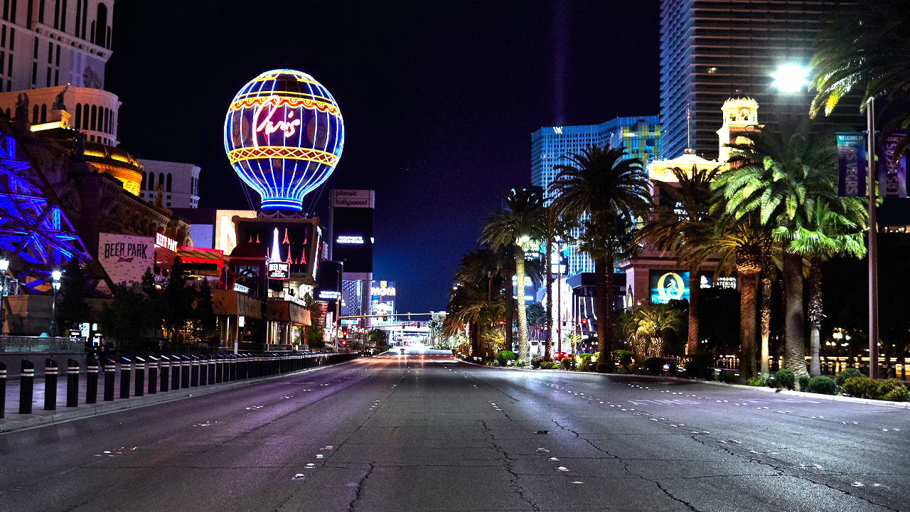 Vegas casino culture rejected by young gamblers, plus the best US airport foods