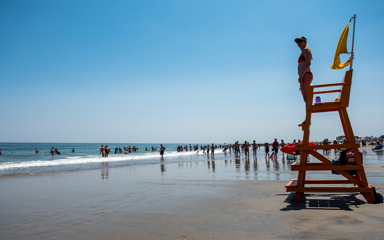 Teen drowns in strong currents while swimming with family at popular beach destination