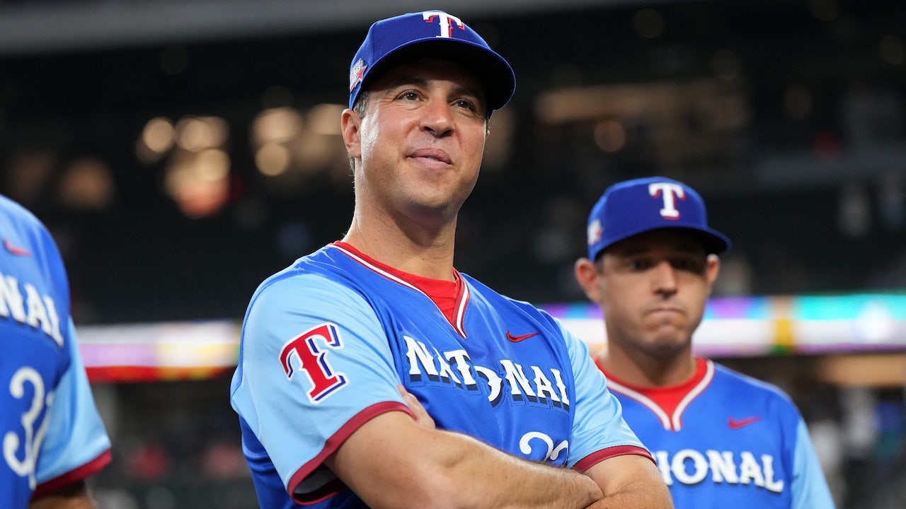Mark Teixeira’s GOP congressional campaign sparks backlash from the left