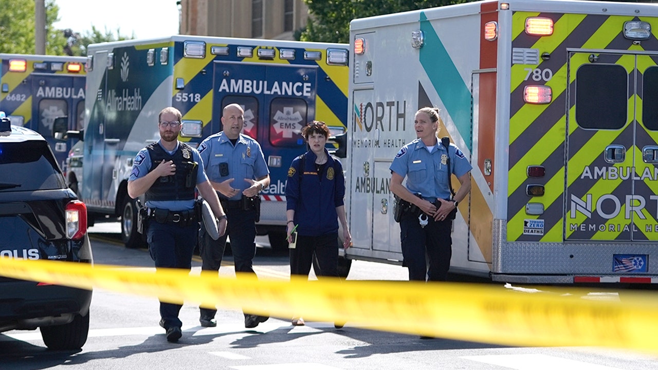 Minnesota hospital staffer joined shooting victim in CT scanner ‘so she didn’t have to go through it alone’