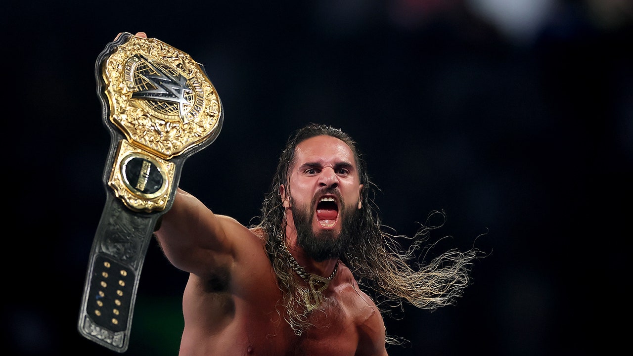SummerSlam 2025: Seth Rollins steals World Heavyweight Championship from CM Punk