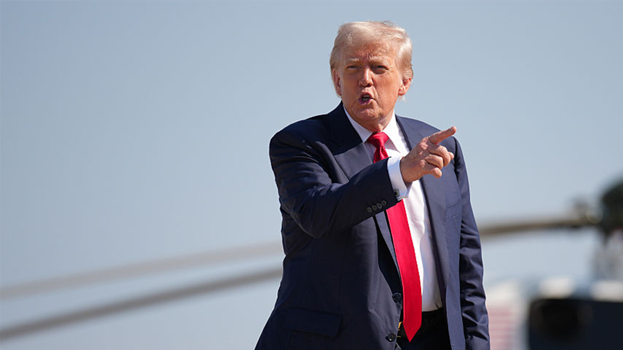 Appeals court blocks Trump from deporting members of Tren de Aragua gang