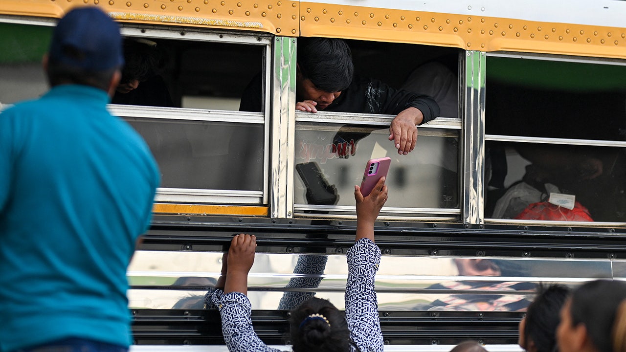 Lawyers challenge deportation of hundreds of minors to Guatemala