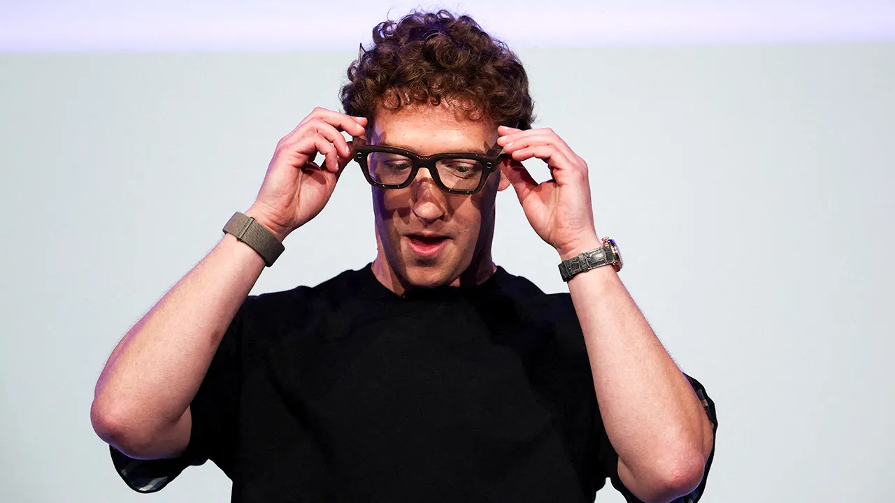 Zuckerberg’s Meta glasses demo fail