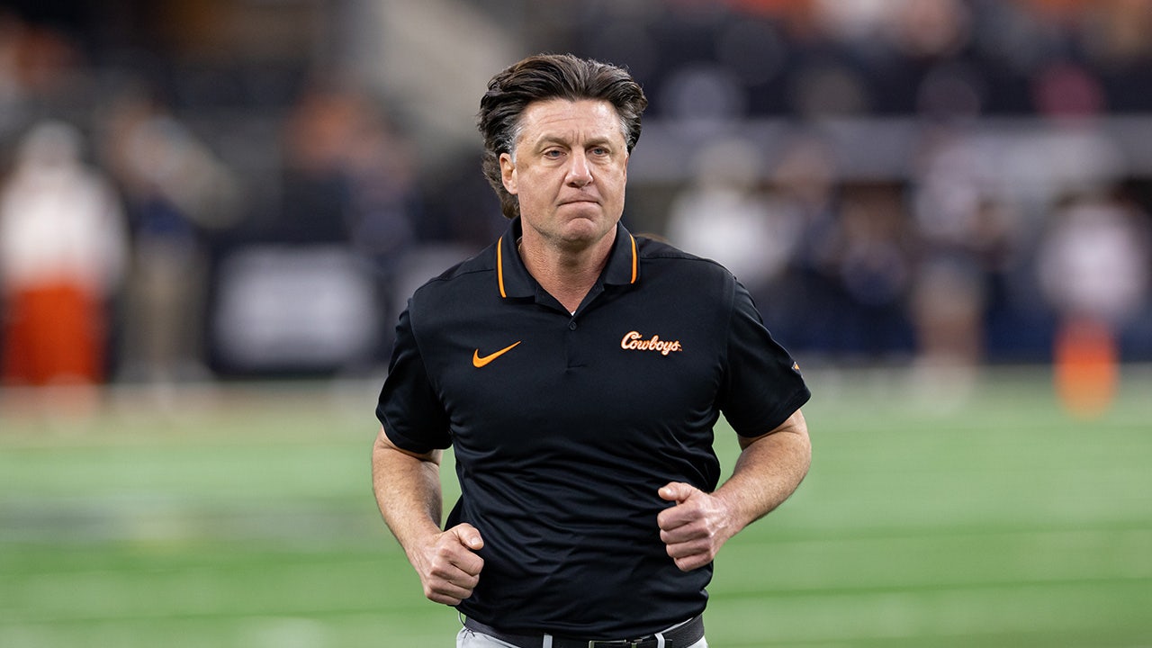 Oklahoma State fires Mike Gundy after 21 seasons