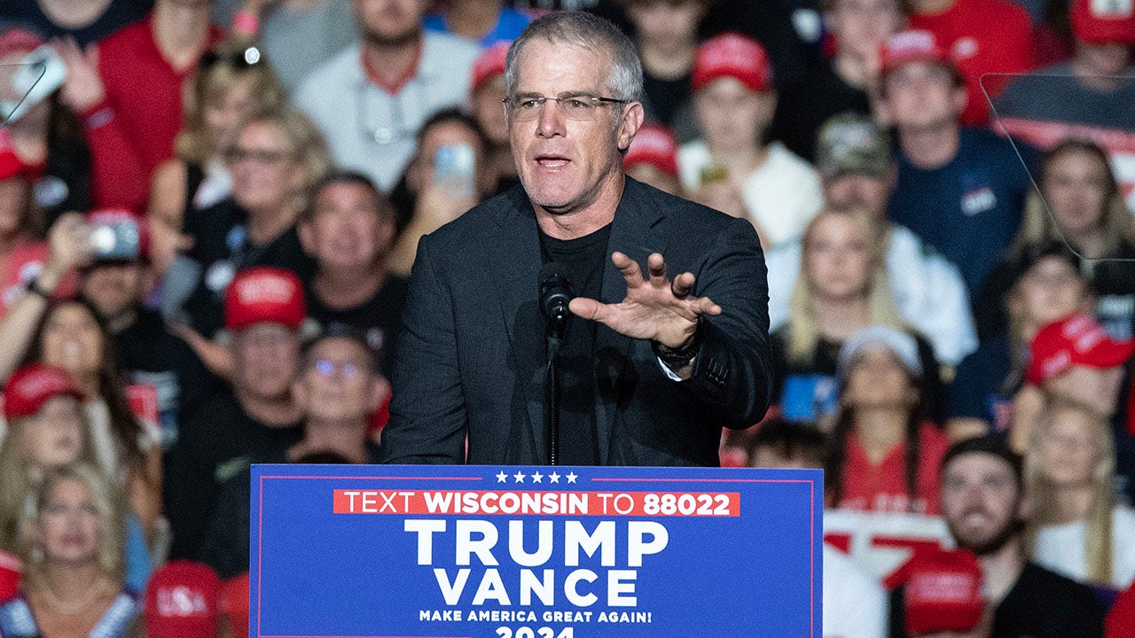 NFL legend Brett Favre talks decision to support Trump, cites trans athletes in girls’ sports
