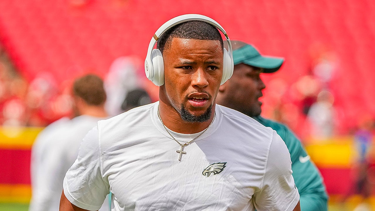 NFL hits Eagles’ Saquon Barkley with K fine for dangerous helmet violation vs Chiefs