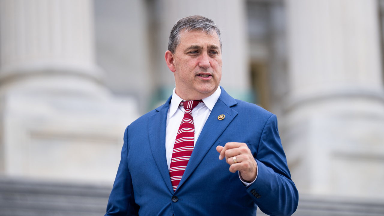 Texas congressman unveils new plan to tackle T national debt with tariff windfall revenues