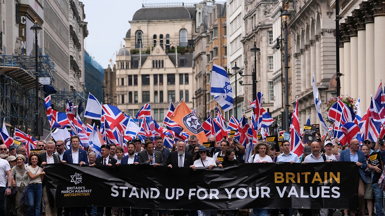 Holocaust educator says Mamdani could learn from UK's targeted approach to antisemitism in schools