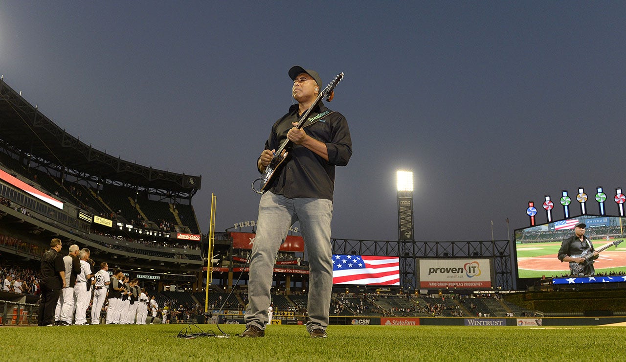 Yankees legend Bernie Williams compares baseball and music careers as Carnegie Hall performance approaches