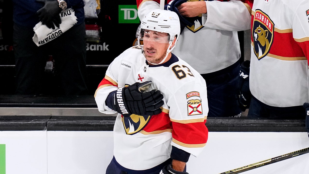 Fans are wondering if Florida Panthers are cursed as another star exits game Wednesday night