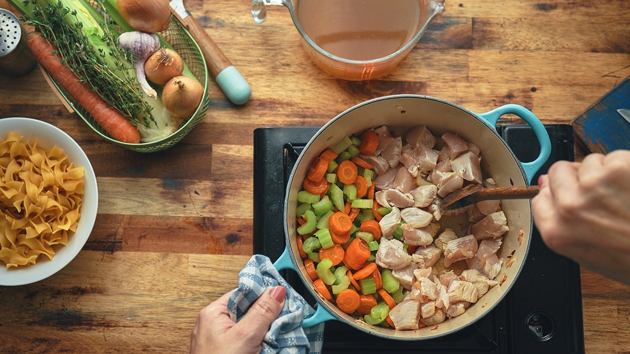 Water-based cooking methods gain popularity for anti-aging benefits