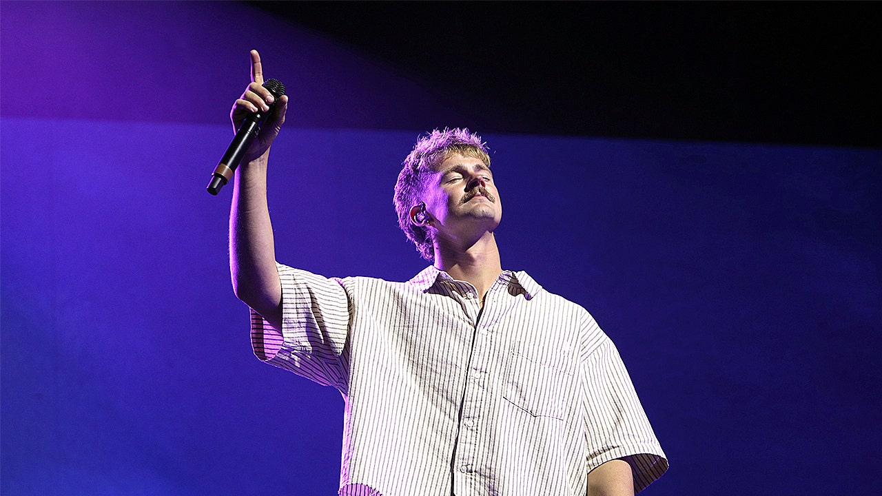 Grammy-nominated Christian artist refuses to attend awards shows over personal conviction