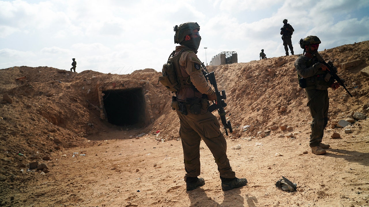 Hamas violates ceasefire by shooting at IDF soldiers in Gaza, Israeli military official says