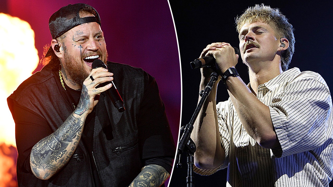Jelly Roll condemns Christian artist over the awards indicating