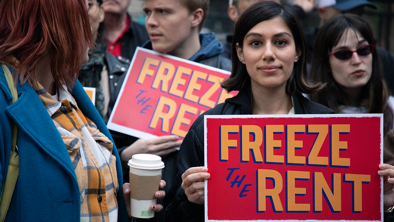 وصفت صحيفة واشنطن بوست التحكم في الإيجارات بأنه “فشل في سياسة الكتب المدرسية”