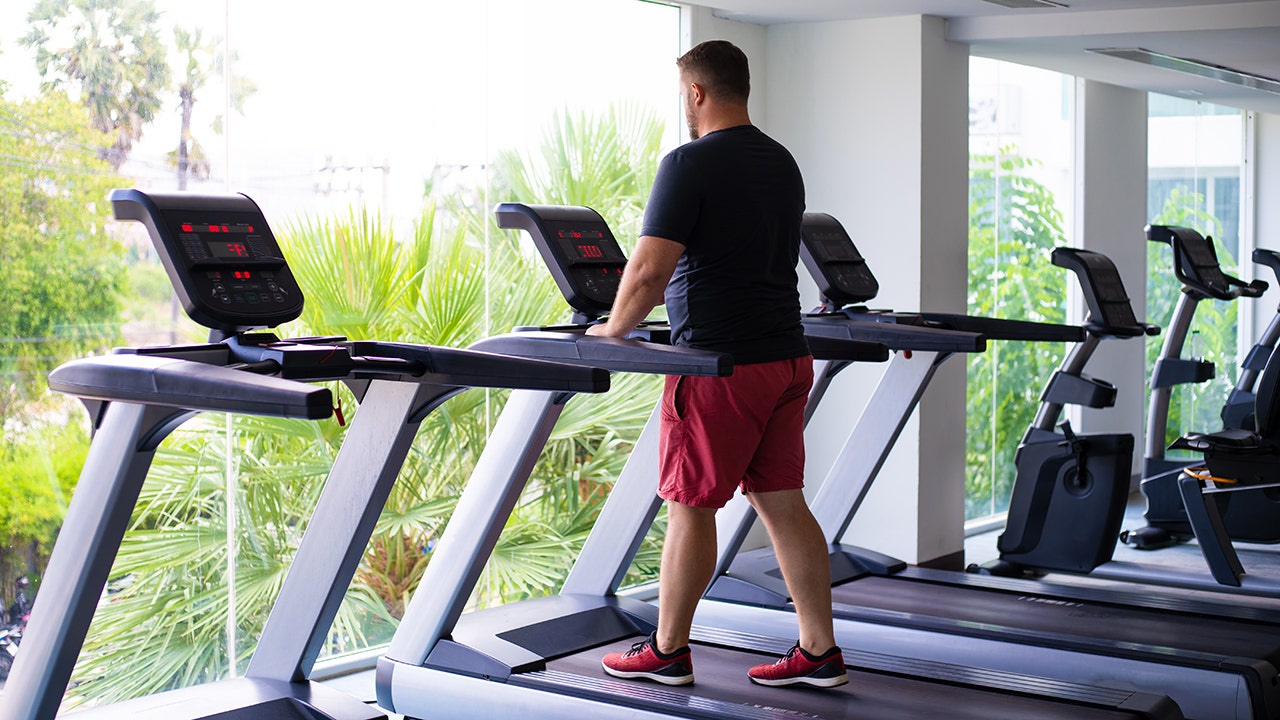Walking style could be key to longevity and injury comebacks, according to experts Walking style could be key to longevity and injury comebacks, according to experts