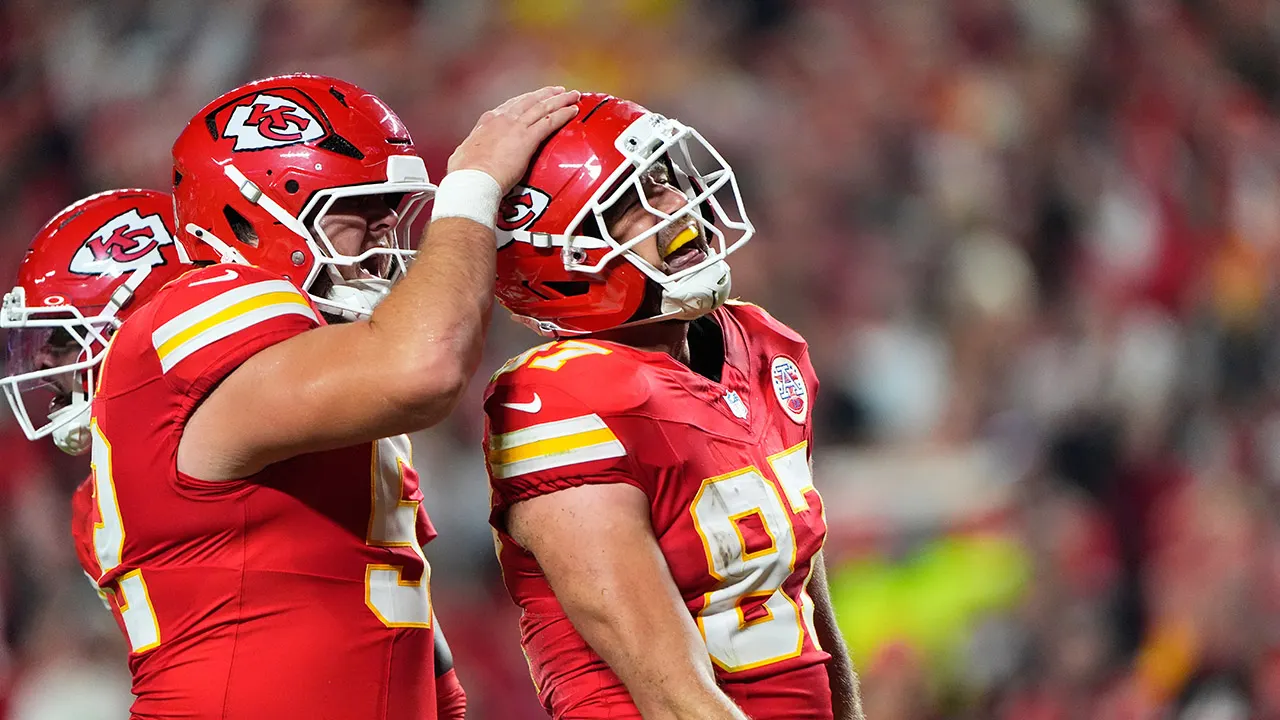 Travis Kelce ties Chiefs’ mark in win over Commanders Travis Kelce ties Chiefs’ mark in win over Commanders