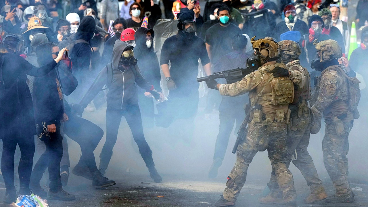 Portland police commander says federal forces escalated protest tensions Portland police commander says federal forces escalated protest tensions