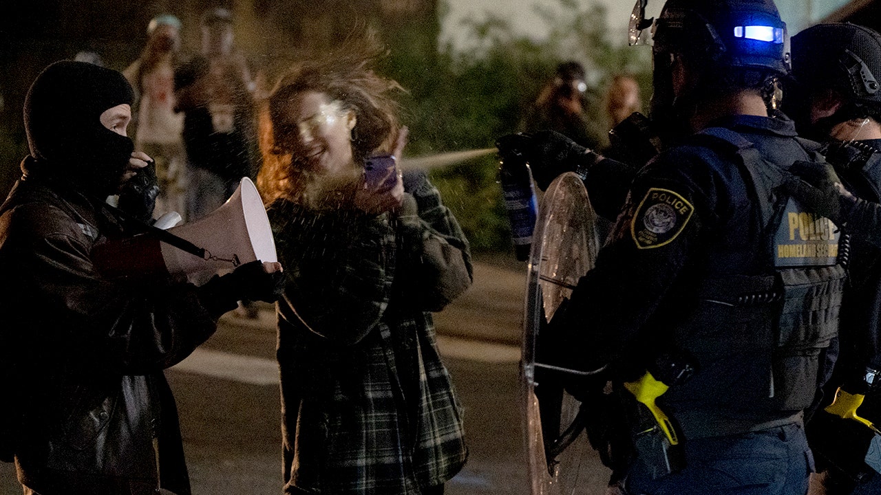 Trump admin reviewing Portland federal funding amid anti-ICE clashes, journalist's detention