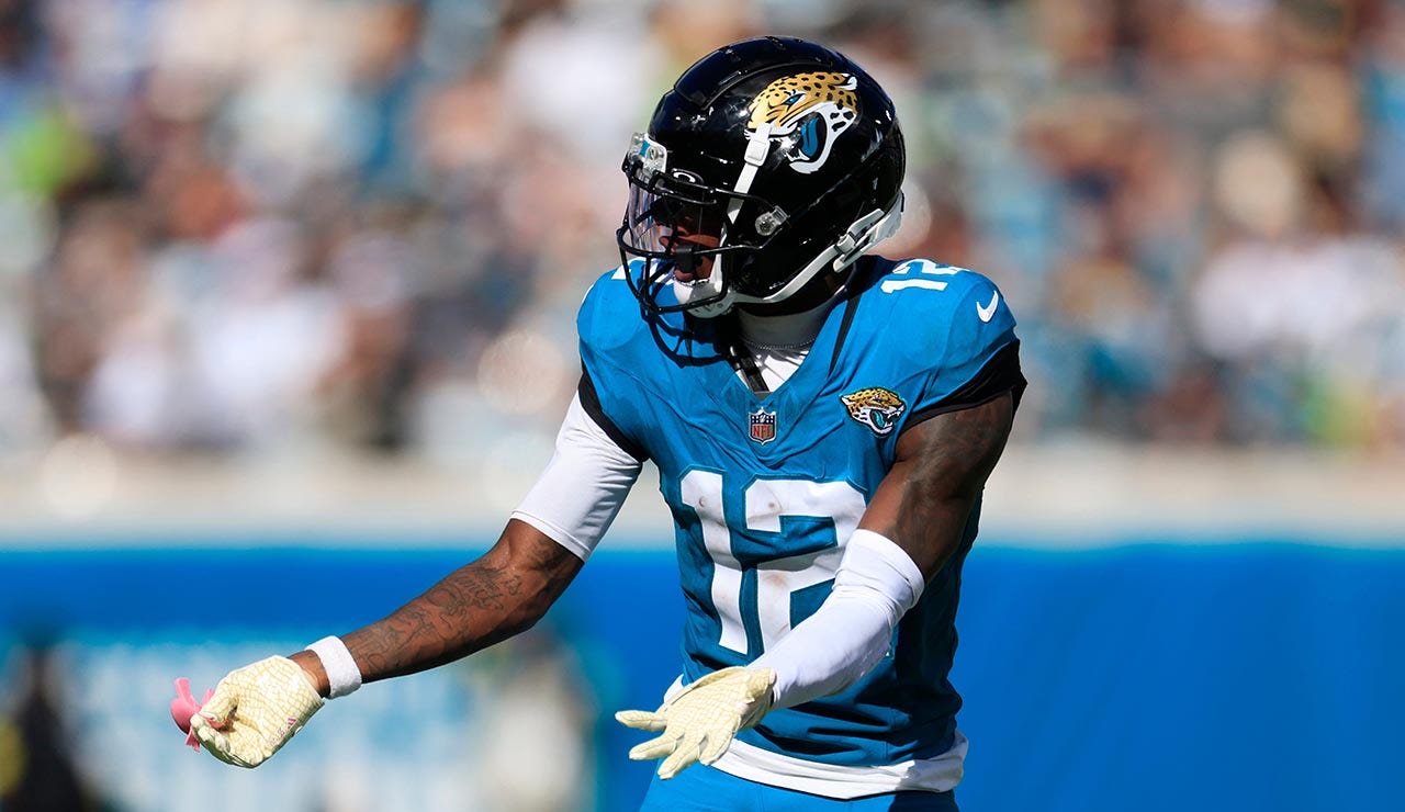 Jaguars' Travis Hunter surprisingly lands on injured reserve; coach noncommittal about return for this season